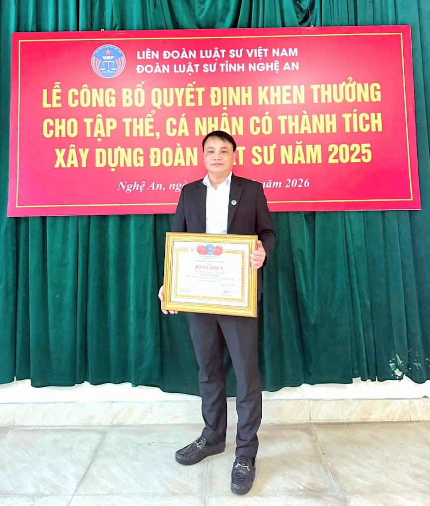 luat su gioi nguyen van ly