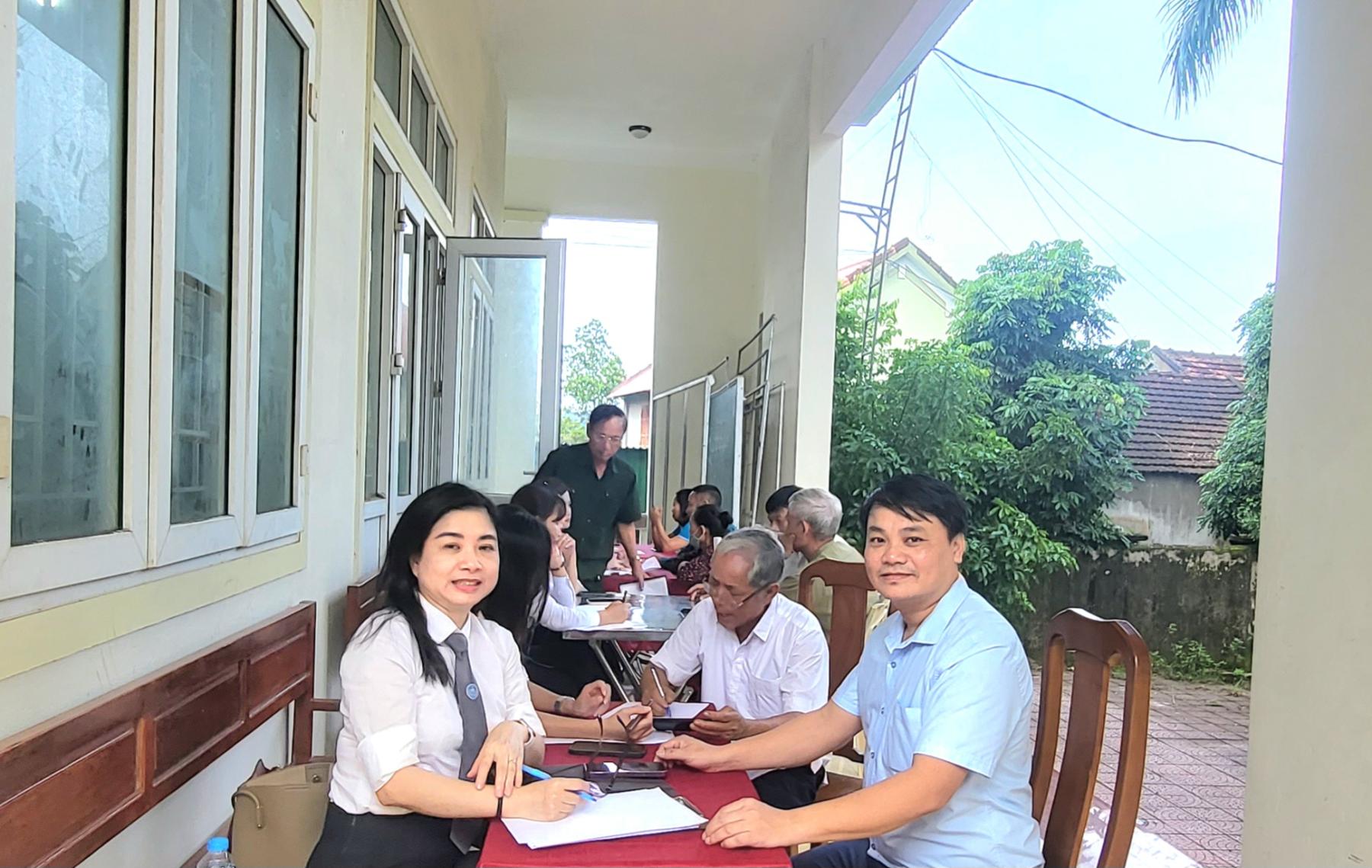 Luật sư Nguyễn Văn Lý thuộc Đoàn Luật sư tỉnh Nghệ An trợ giúp pháp lý miễn phí nhân Ngày Pháp luật Việt Nam